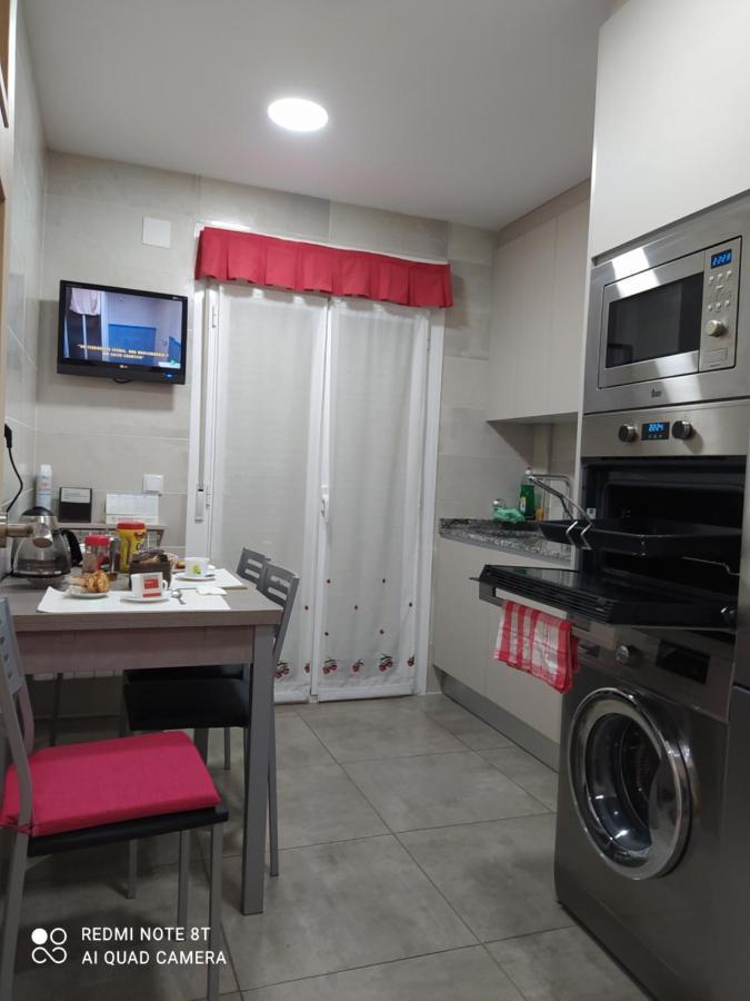 Gonzalo De Berceo 15 " Calidad-Sobrio" And " Free Private Parking " Apartment โลโกรโญ ภายนอก รูปภาพ