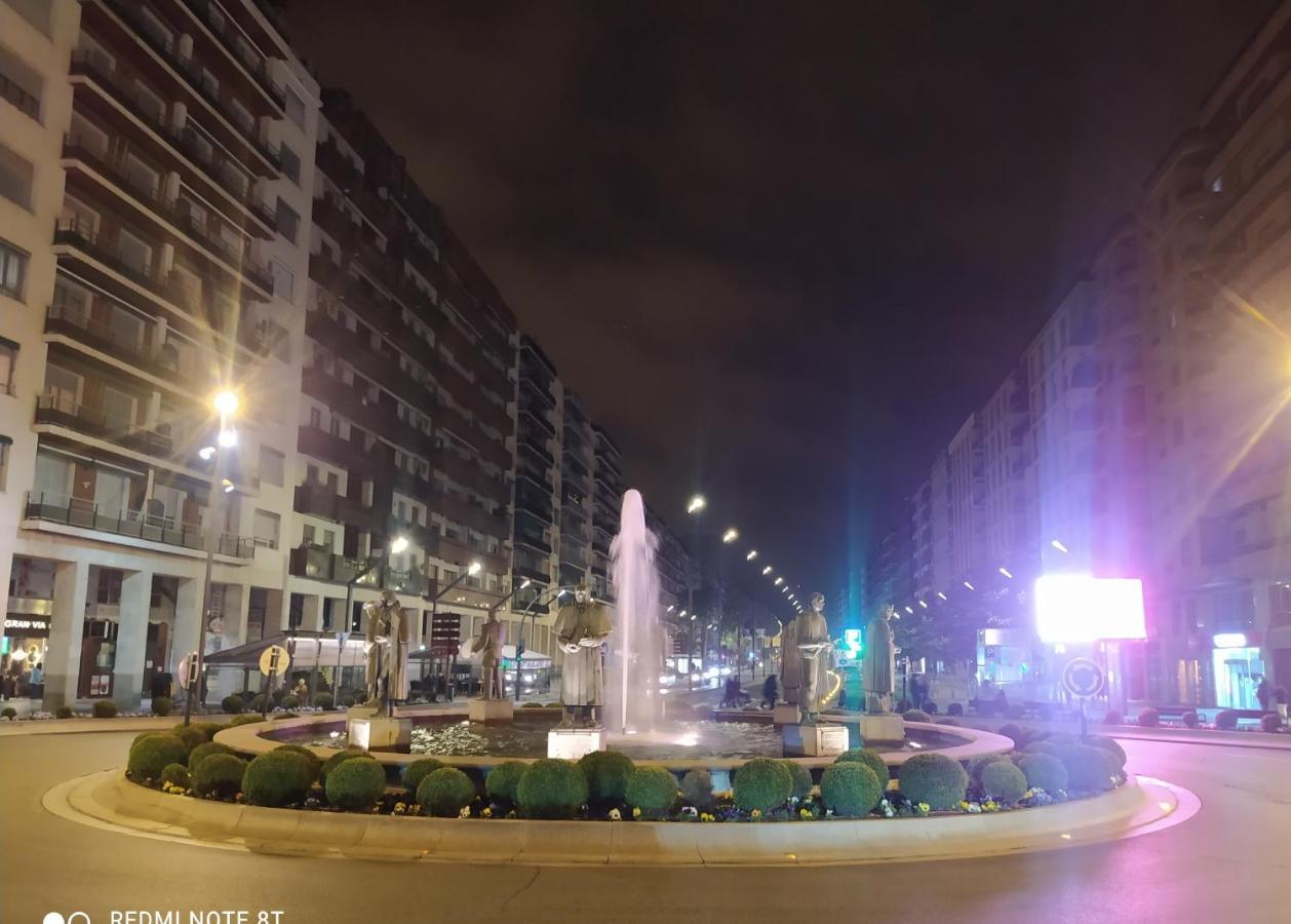 Gonzalo De Berceo 15 " Calidad-Sobrio" And " Free Private Parking " Apartment โลโกรโญ ภายนอก รูปภาพ