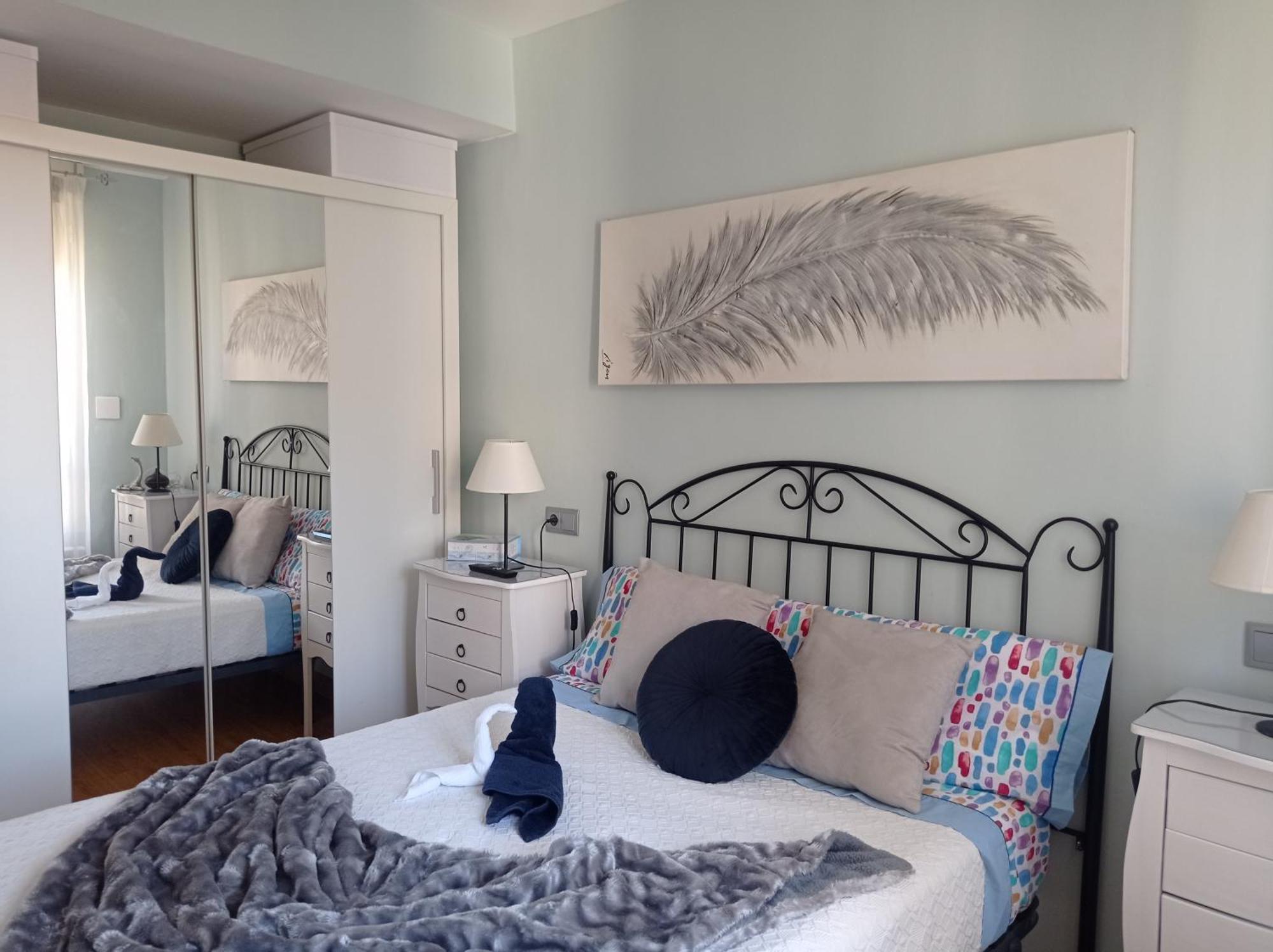 Gonzalo De Berceo 15 " Calidad-Sobrio" And " Free Private Parking " Apartment โลโกรโญ ภายนอก รูปภาพ
