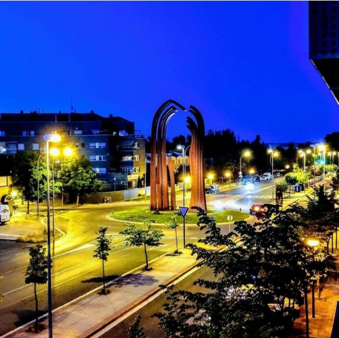 Gonzalo De Berceo 15 " Calidad-Sobrio" And " Free Private Parking " Apartment โลโกรโญ ห้อง รูปภาพ
